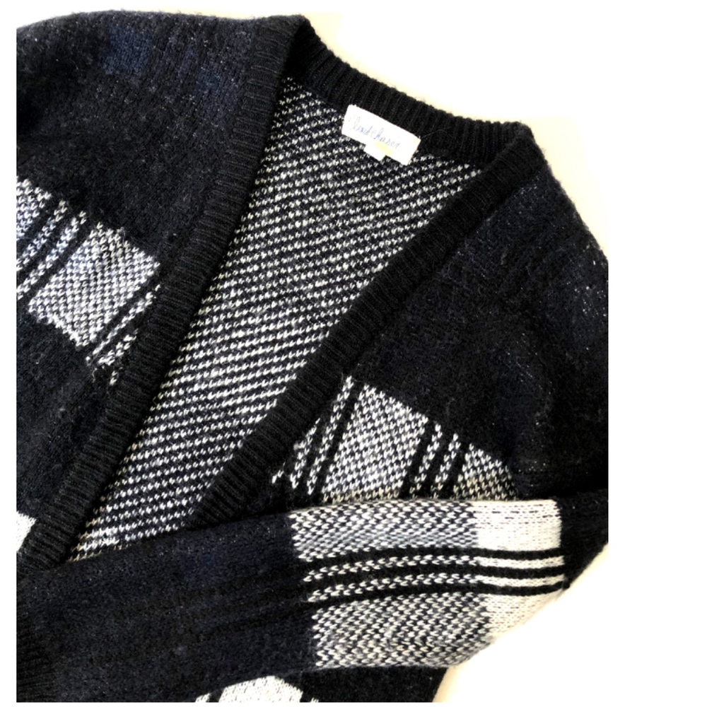 Cardigan - Picture 2 of 2
